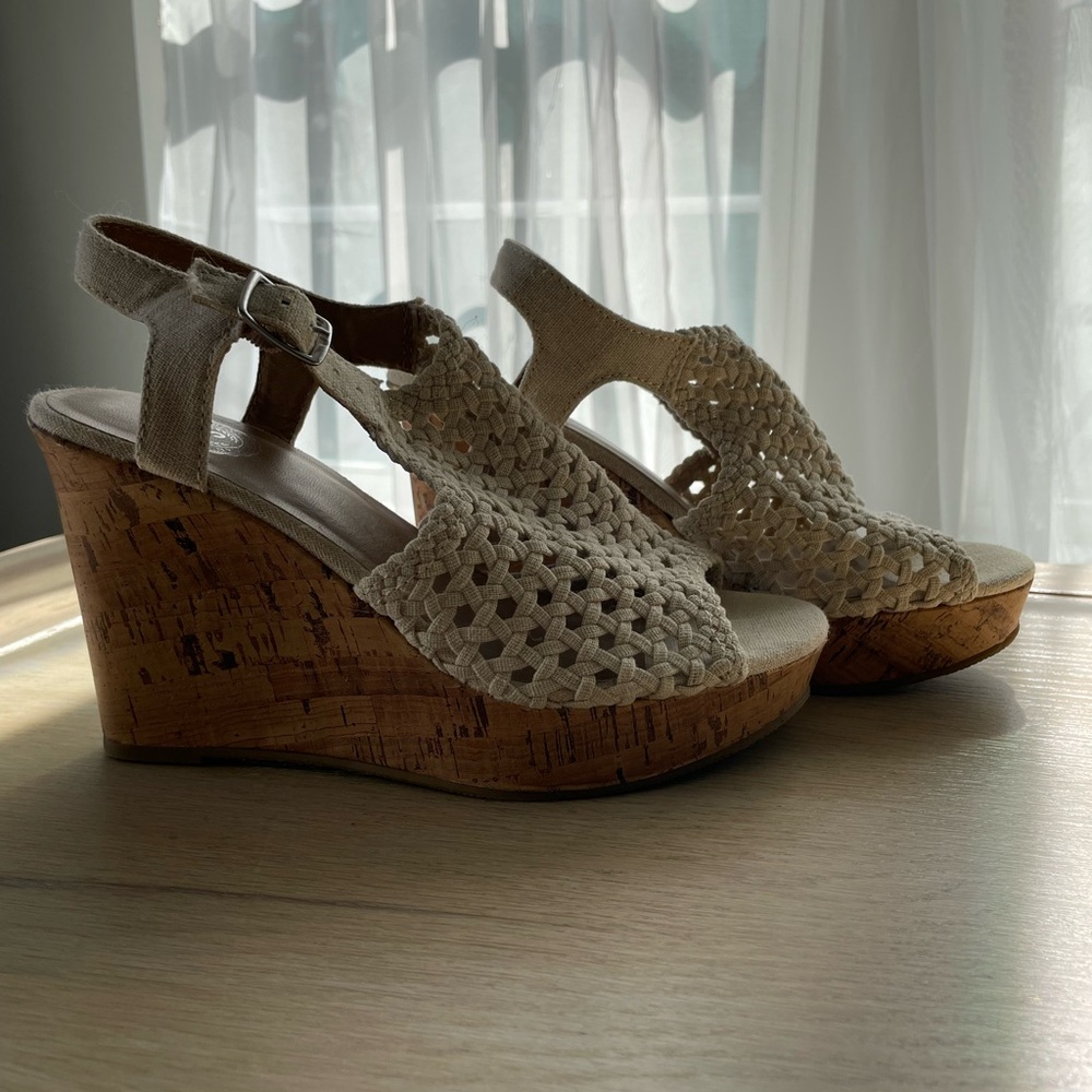 Women's Cream Wedges